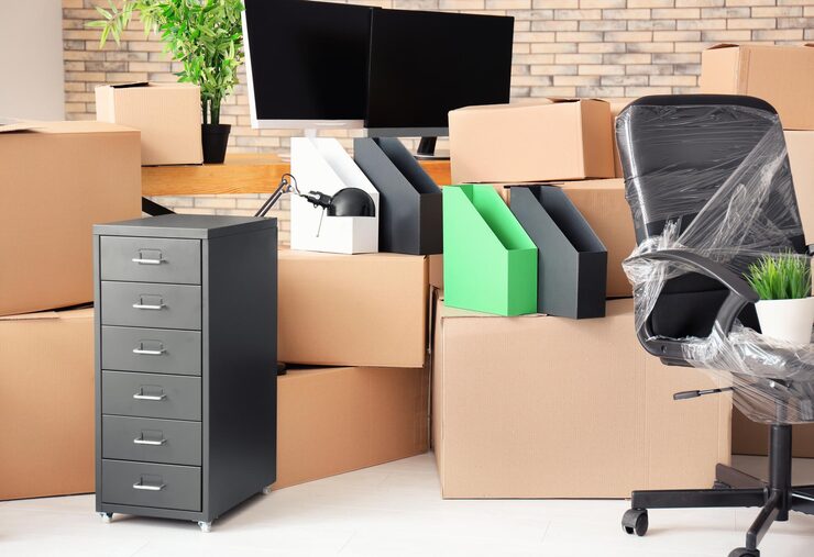 empty room office move